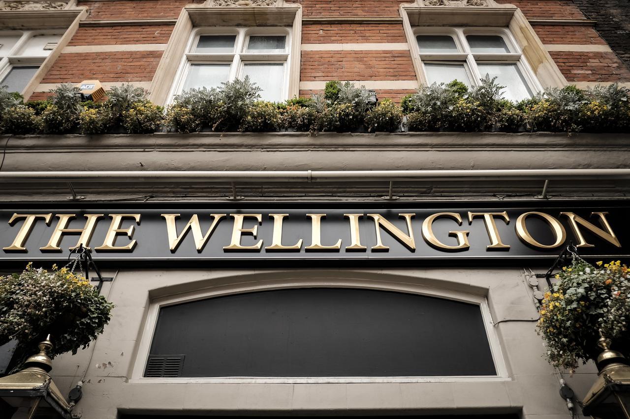 The Wellington Hotel London Bagian luar foto